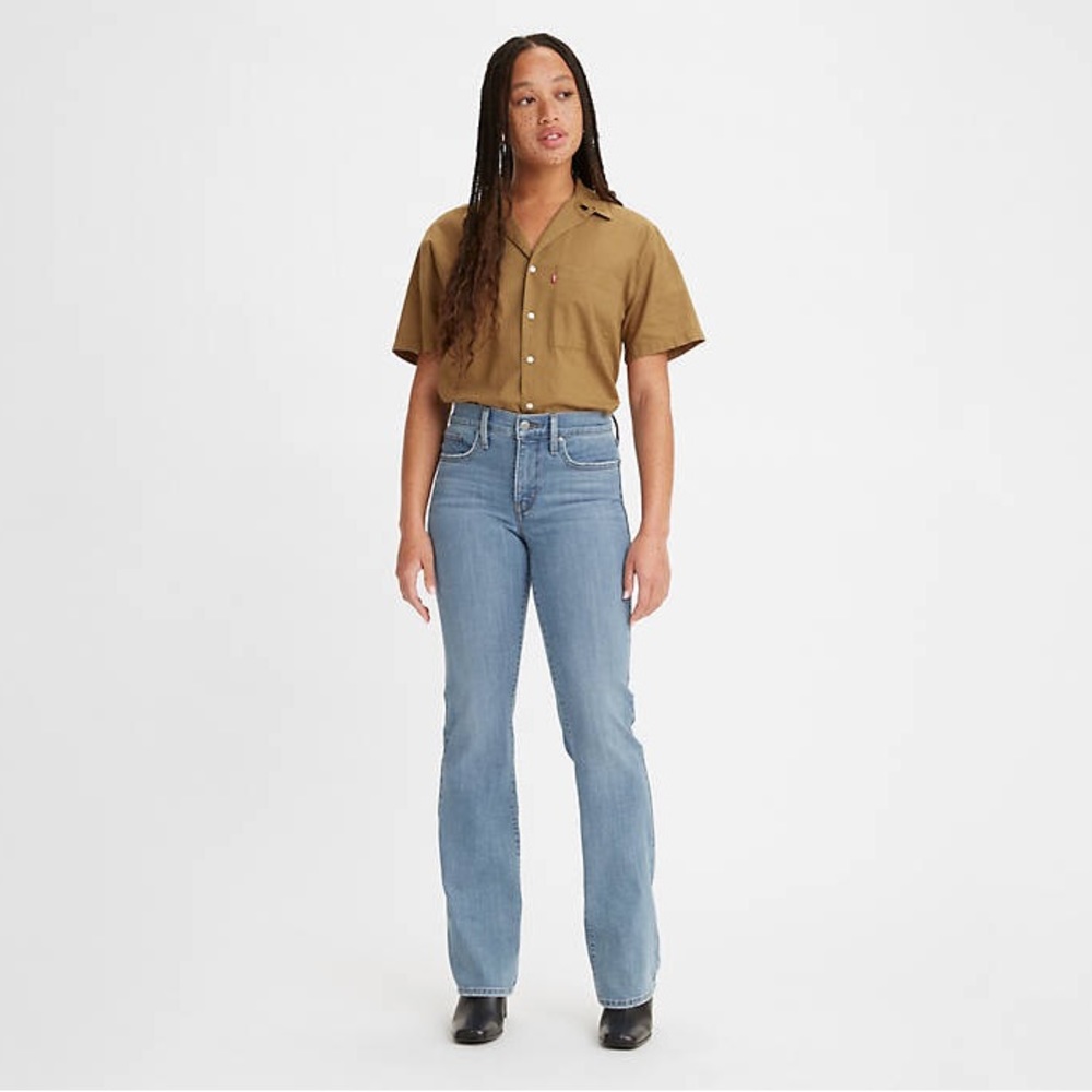 Levi’s 315 Shaping Bootcut Jeans 26x30